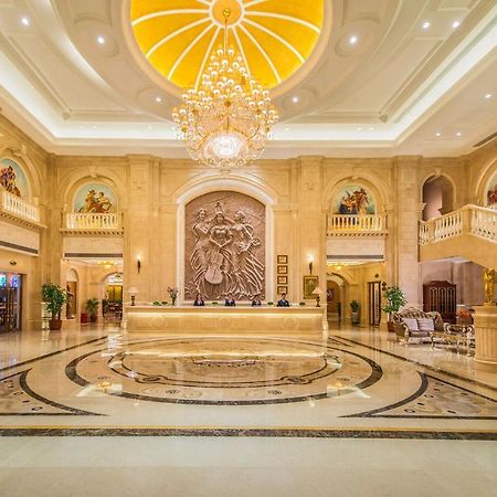 Vienna Hotel Nanyang People Road Bagian luar foto