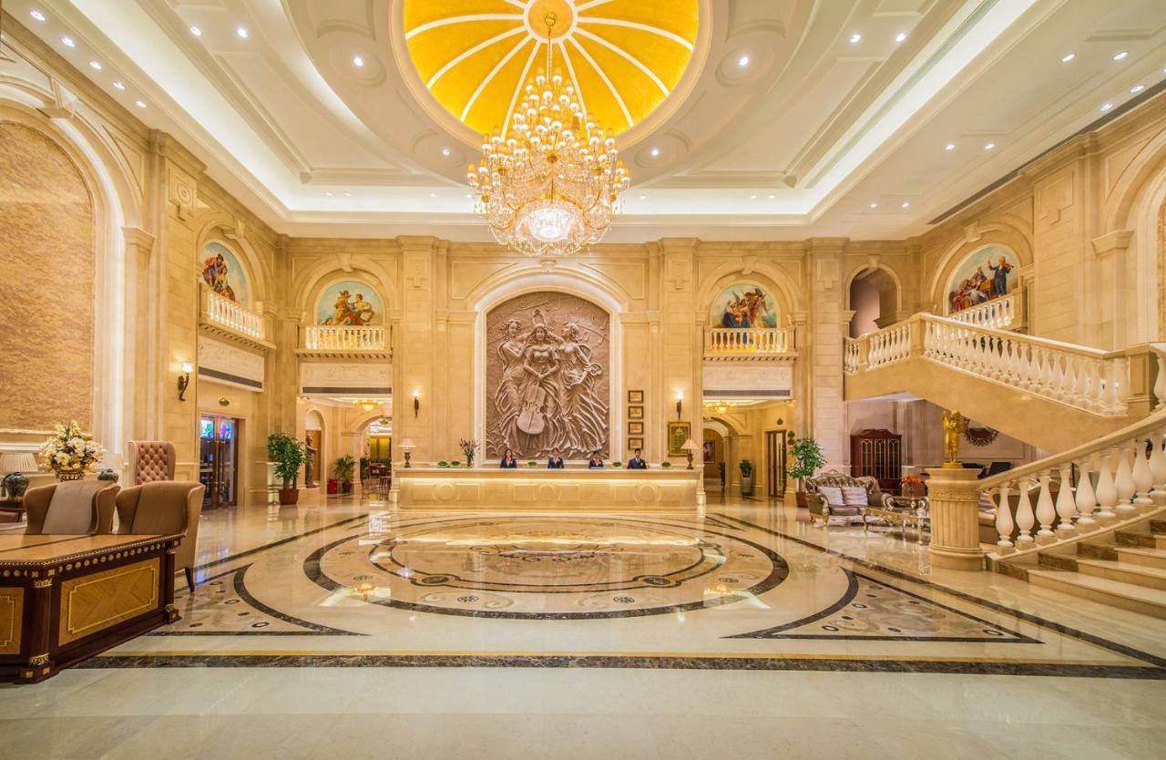 Vienna Hotel Nanyang People Road Bagian luar foto