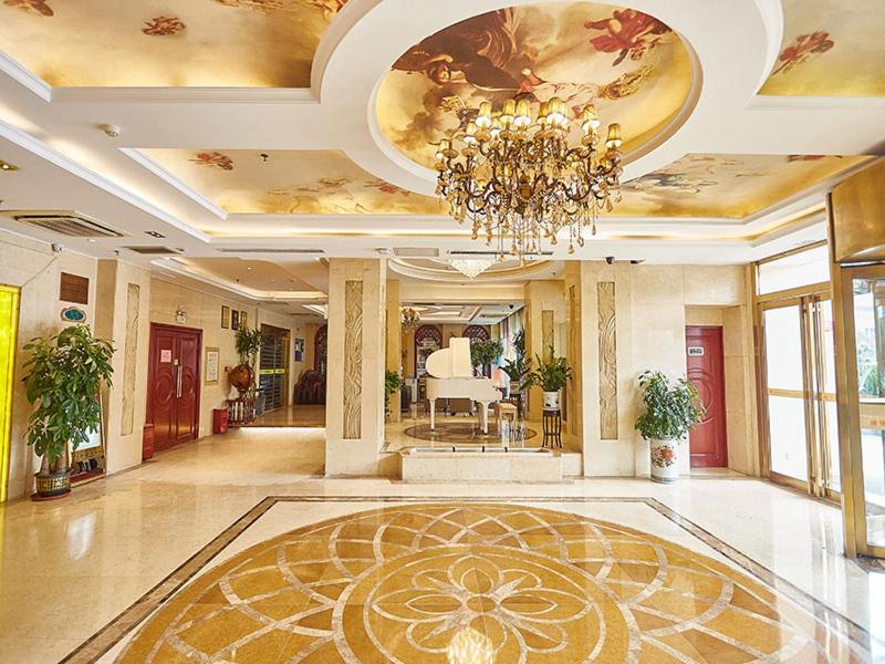 Vienna Hotel Nanyang People Road Bagian luar foto