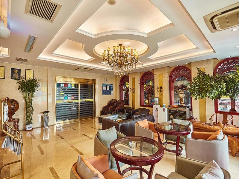 Vienna Hotel Nanyang People Road Bagian luar foto